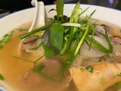 -美奈小馆·越南料理(中航城君尚购物中心店)