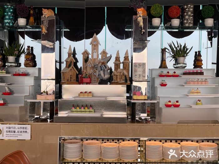 荣誉国际酒店-云顶旋转餐厅大堂图片