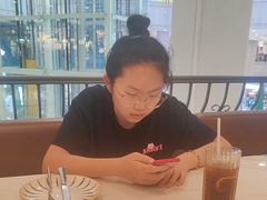 -必胜客(砂之船中东奥莱店)