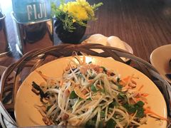 -Cau Go Vietnamese Cuisine