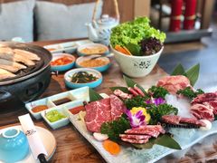 -明洞阿姨·韩式酱蟹烤肉·创意料理(三元桥店)