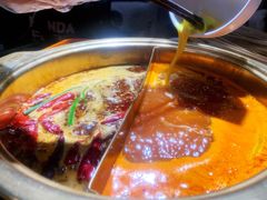 红汤番茄鸳鸯-清真·熊猫有空火锅串串(总店)