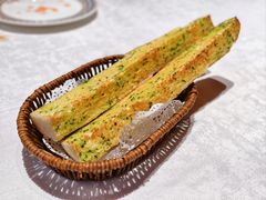 蒜香面包-俄士厨房(环球港店)