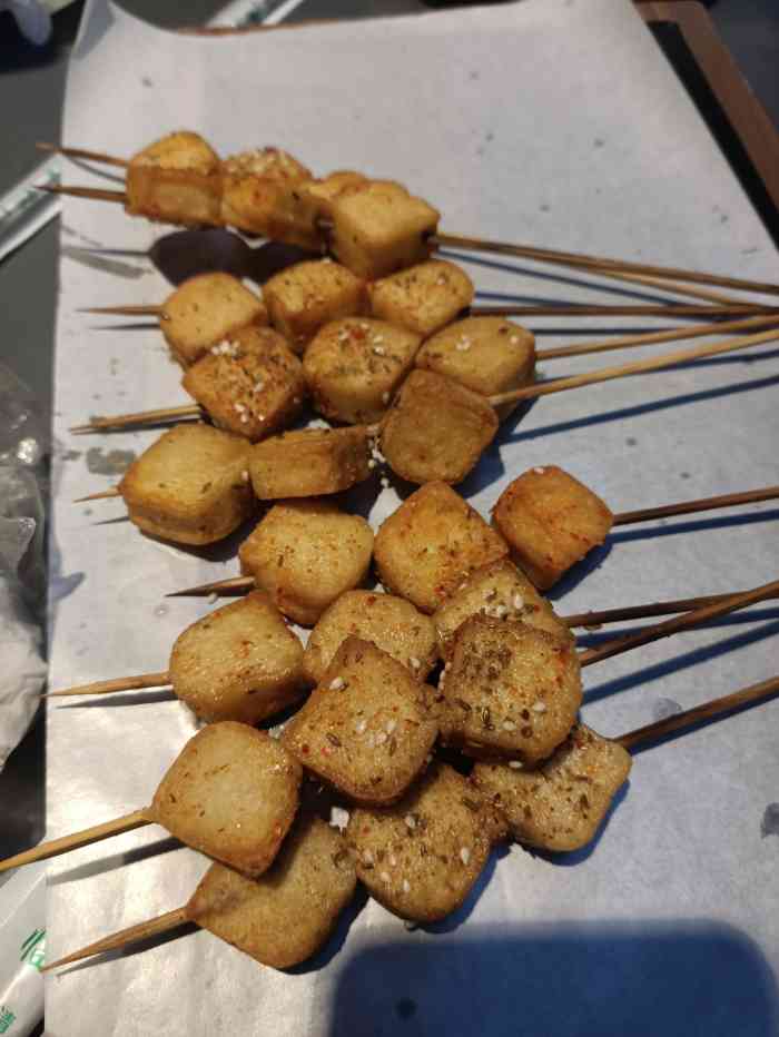 小青年烧烤(东悦城旗舰店)-"他家吃吃饭我都懵了……感觉不嗨下都