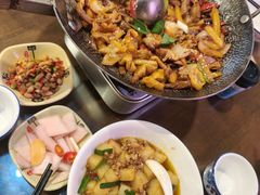 -富正毅三下锅·湘西韵味(天门山索道店)