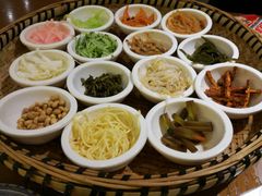 -包整·丝娃娃(一览甲秀楼风景店)