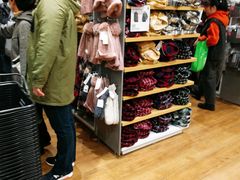 -优衣库(上海虹口龙之梦店)