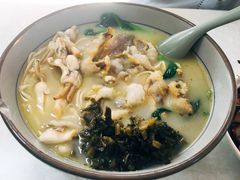 -明呈黄鱼面馆(斜土路店)