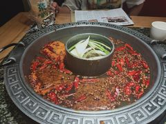 -杨肥肠火锅大排档(火车站花园店)