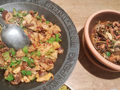-聚鑫朋酸菜肥肠(文艺路口店)