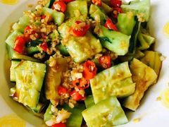 凉拌黄瓜-嘉峪关伊俩寺烤肉店