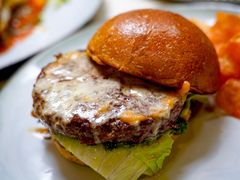 -潮一不贰·法式甜品·生日蛋糕·西式简餐(外滩店)