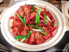 小龙虾-广州希尔顿逸林酒店-OPEN開·全日制餐厅·海鲜·小火锅·自助餐(东风路店)