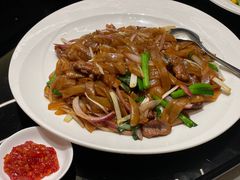 干炒牛河-富淳饭店(陆家嘴保利广场店)