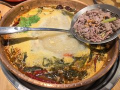 -洱火云南酸菜牛肉火锅(石景山当代商城店)