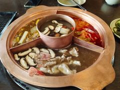 -滇釜火锅·能喝汤的火锅(车公庄店)