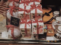 -VENCHI 闻绮(北京国贸商城店)