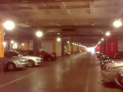 场地-宜家家居（上海徐汇商场店）-停车场