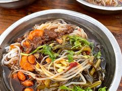 -灵山卢梅燕粉店