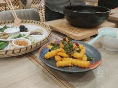 -花馬肆.云南过桥米线(汉神购物广场现场熬汤店)