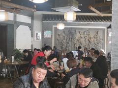 大堂-王明古法砂锅居(开化寺店)