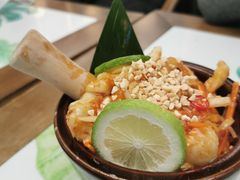 舂柠檬鸡爪-云海肴汽锅鸡·云南小炒(曲江大悦城店)