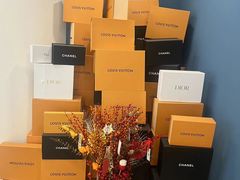 -聚云奢二手奢侈品黄金手表包包回收·中古店(中福城店)