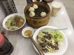 -珊珊小笼馆(仙霞路店)