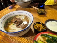 -矮子粉店1985·长沙米粉(湘春路店)