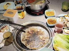 -金滏山烤肉·海鲜·火锅自助餐厅(襄阳万达店)