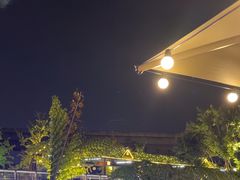 -茅草房·河畔园林火锅
