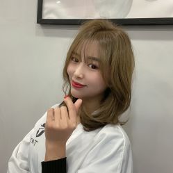 -AYO SALON