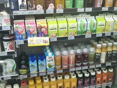 -全家便利店(东直门店)