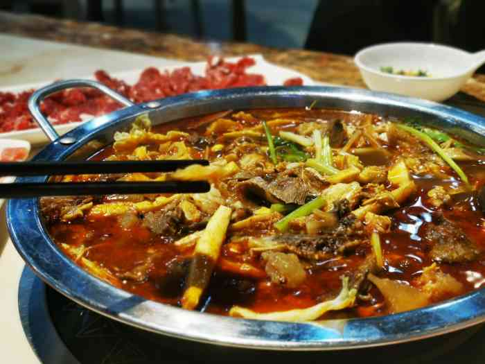 福牛捞牛杂火锅-"晚上去莲塘找朋友一起吃饭,在玺悦城附近有.