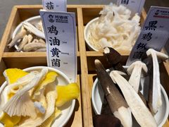 -阿婆情腊排骨火锅·野生菌季(古城旗舰店)