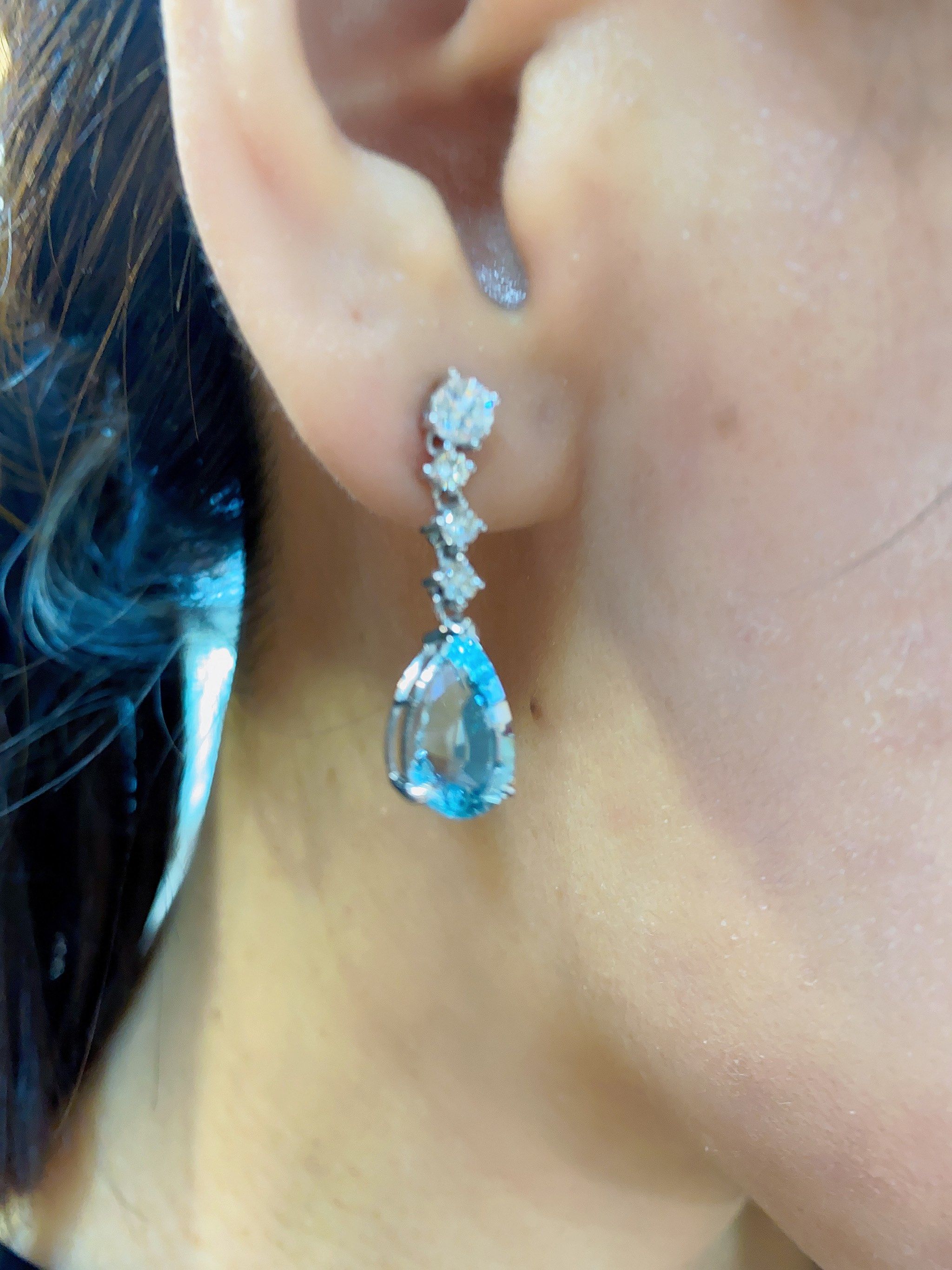 太喜欢金谷阁珠宝的这对海蓝宝耳坠了!果断