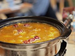 招牌花雕醉鸡煲-威皇广福和小海鲜(安远路店)
