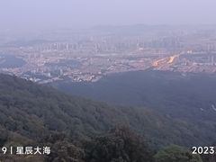 -紫金山山顶公园