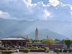-三塔倒影公园