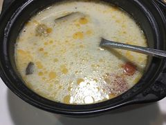 -玖月时尚泰式餐厅