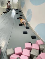 -MINI MARS KIDS CLUB亲子家庭中心(长宁天山店)