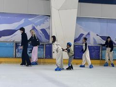 -正佳冰河湾真冰滑冰场