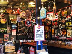 -席娜卡琳火车铁道夜市