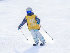 -石京龙滑雪场-停车场
