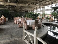 -红栌温泉山庄生态美食餐厅