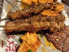-顶峰夜宴·龙虾烧烤大排档(九江学院店)