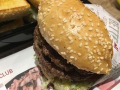 -The Habit Burger Grill 哈比特汉堡(爱琴海店)