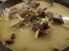-霄汉牛三鲜湖北砂锅菜(万松园2店)