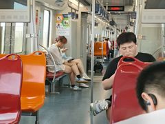 -地铁11号线罗山路站-停车场