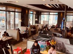 大堂-必胜客(上海新南方商城PH店)